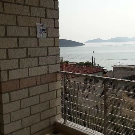 Vila παραλια αλυκησ Αλυκή